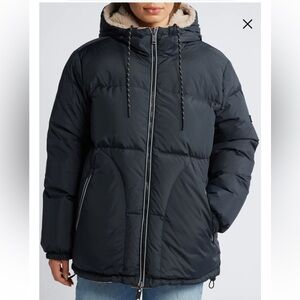 UGG
UGG Shasta 2.0 Reversible Jacket black